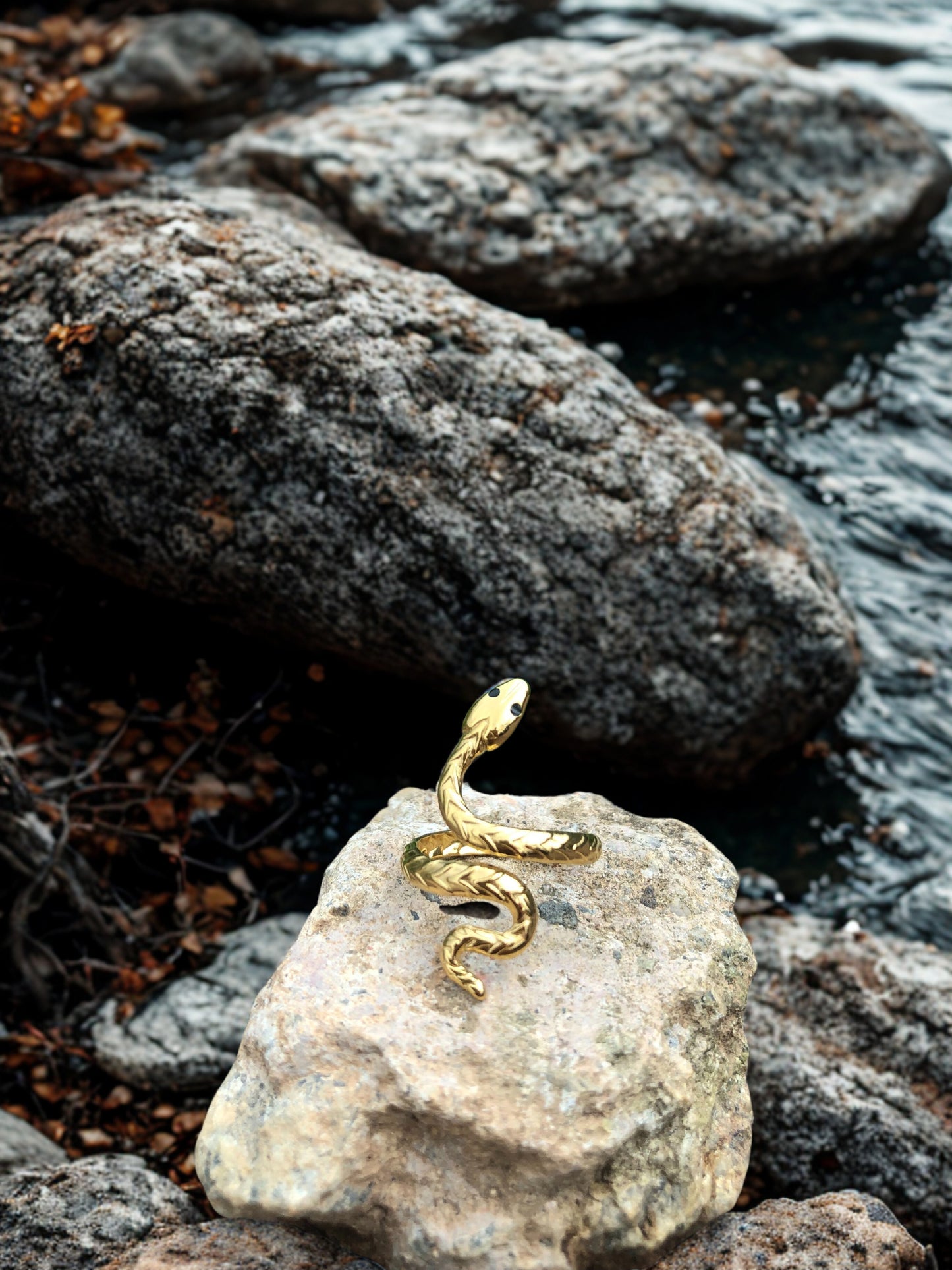 Medusa Ring
